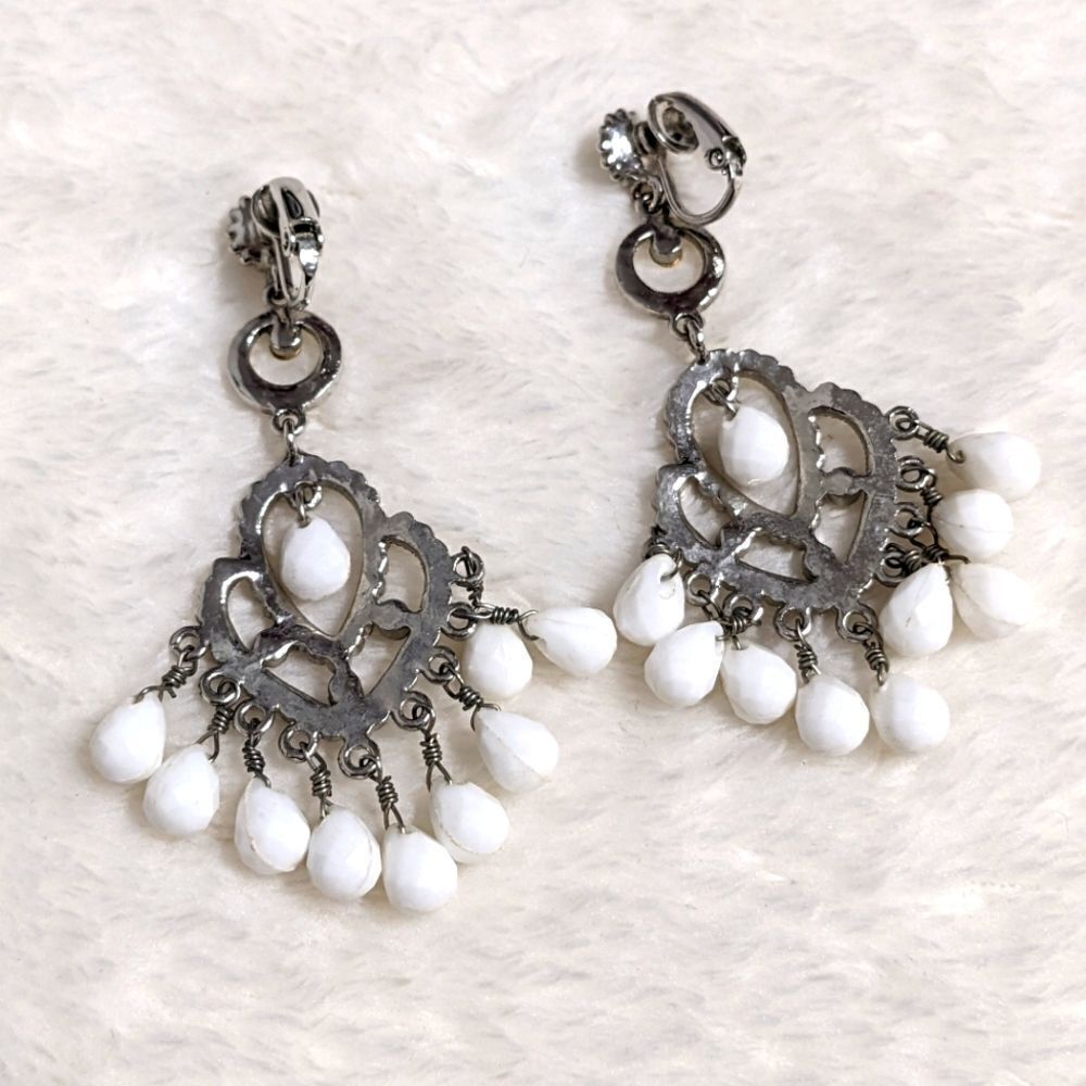 Vintage Rhinestone & White Acrylic Bead Chandelier Clip Earrings - Picture 4 of 7